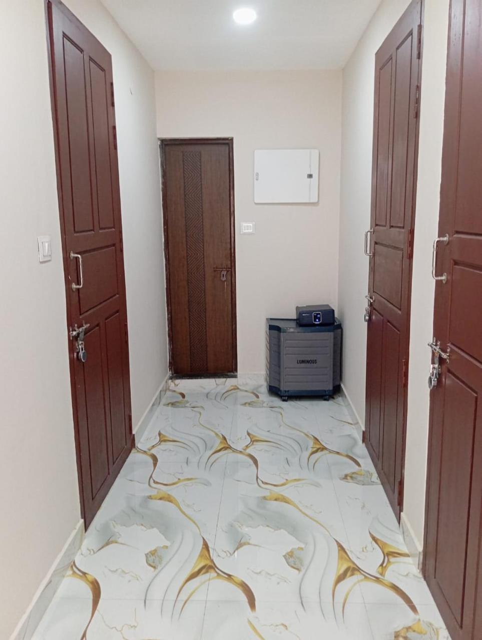 The Bunkhouse Lodge & Hostel Коччи Номер фото